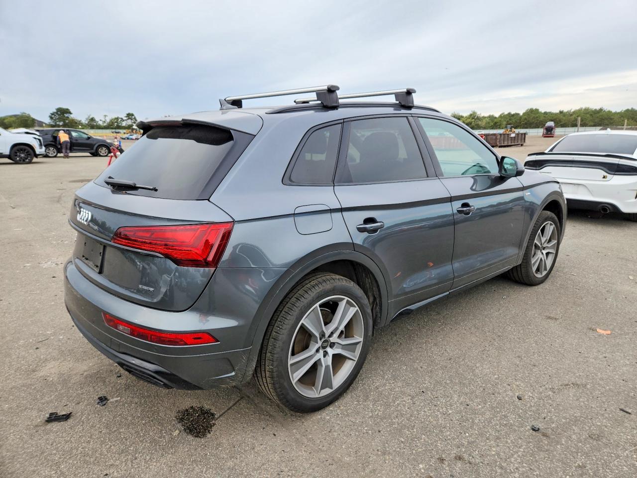 2025 Audi Q5 Premium 45 - zdjęcie 3