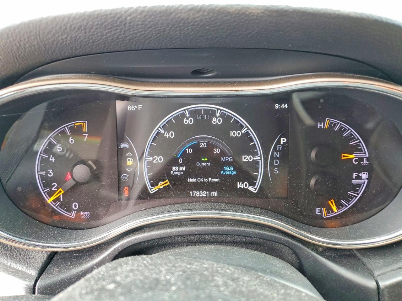 2015 Jeep Grand Cherokee Laredo - zdjęcie 9