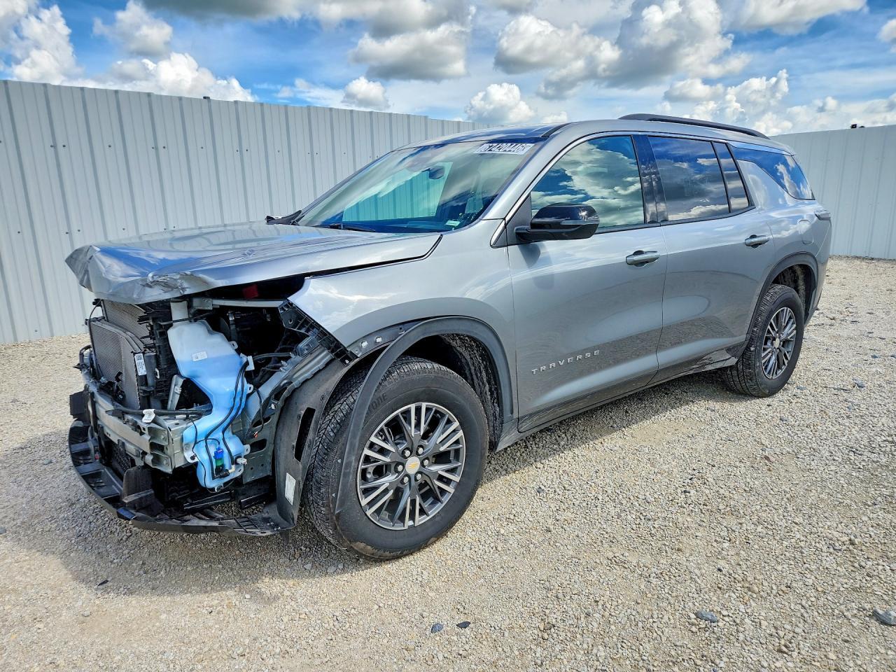 2026 Chevrolet Traverse Lt - zdjęcie główne