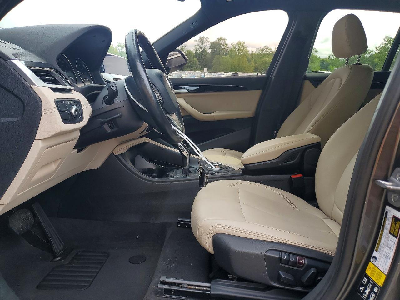 2022 BMW X1 xDrive28I - zdjęcie 7