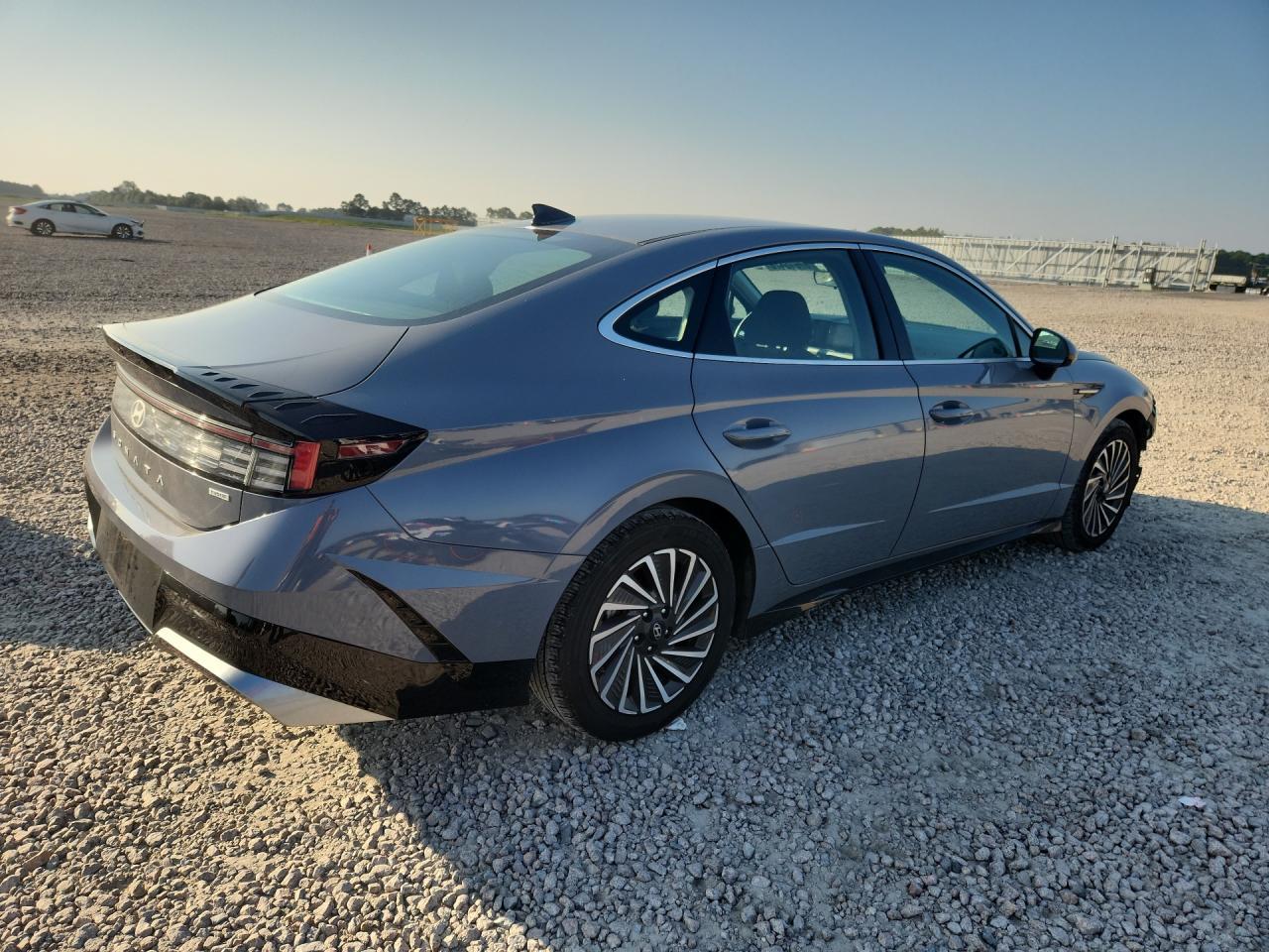 2025 Hyundai Sonata Hybrid Sel - zdjęcie 3
