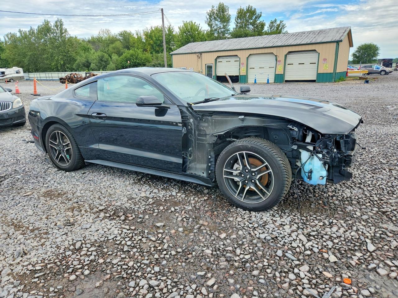 2019 Ford Mustang - zdjęcie 4