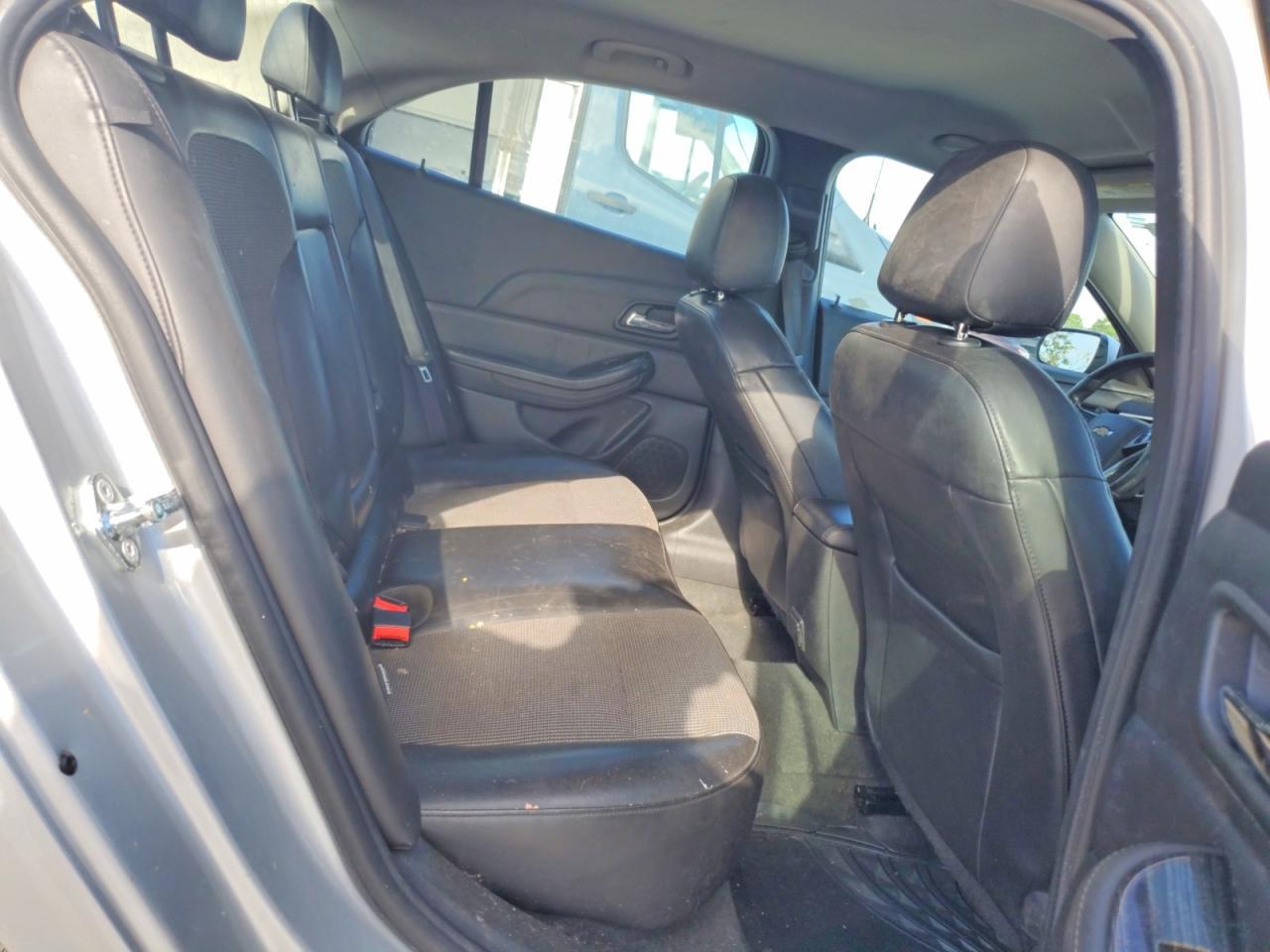 2015 Chevrolet Malibu 2Lt - zdjęcie 10