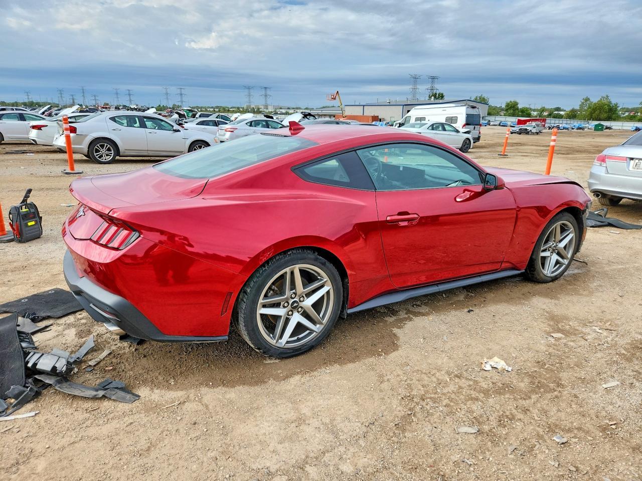 2024 Ford Mustang - zdjęcie 3