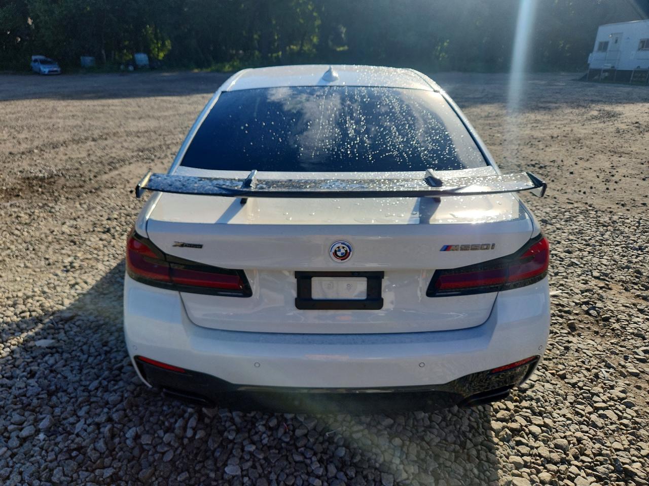 2023 BMW Seria 5 M550i - zdjęcie 6