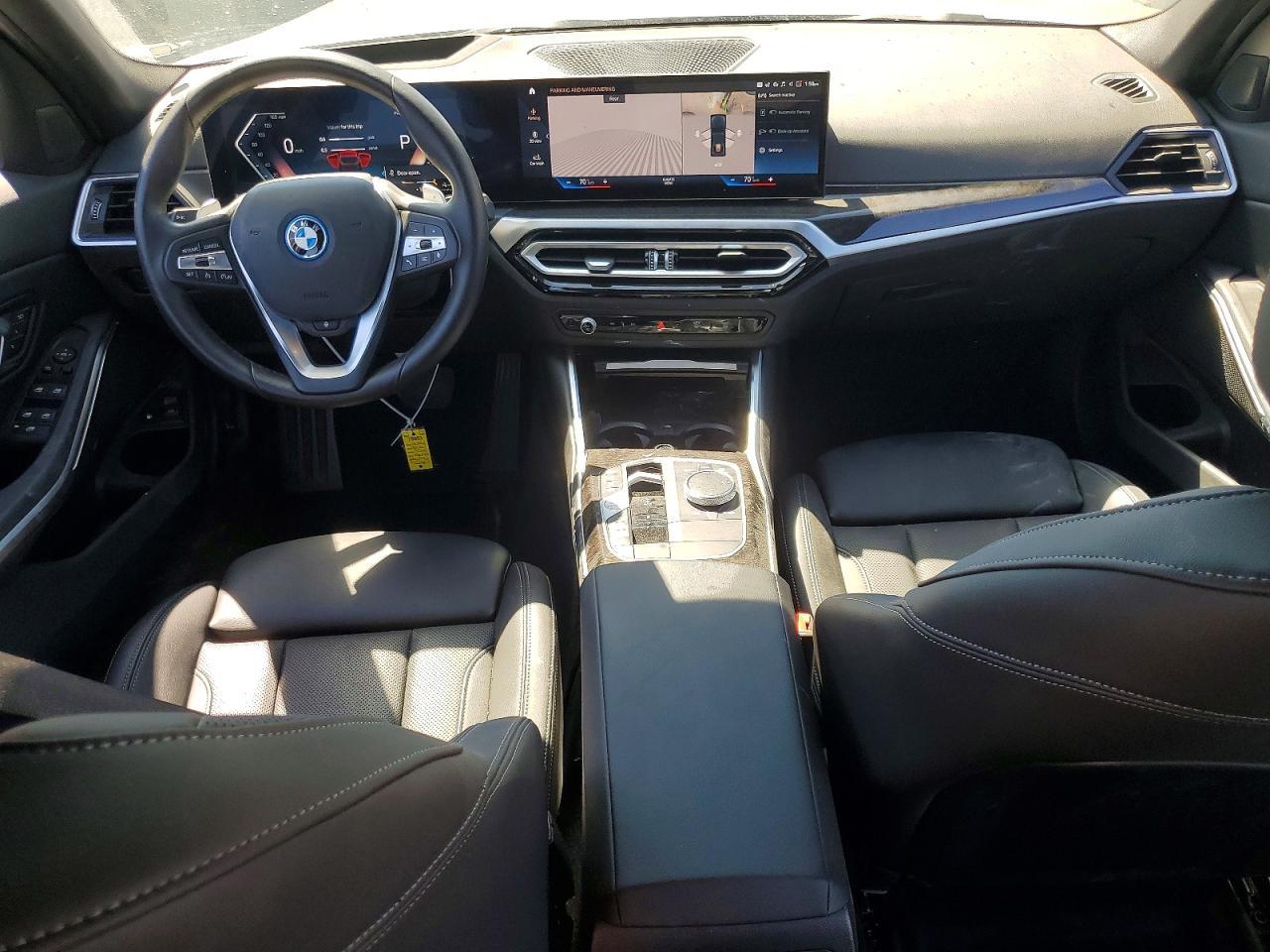 2024 BMW 330E - zdjęcie 8