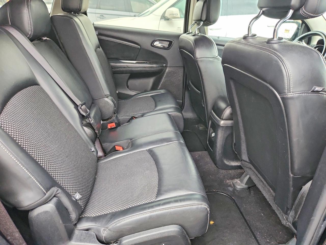 2017 Dodge Journey Crossroad - zdjęcie 11