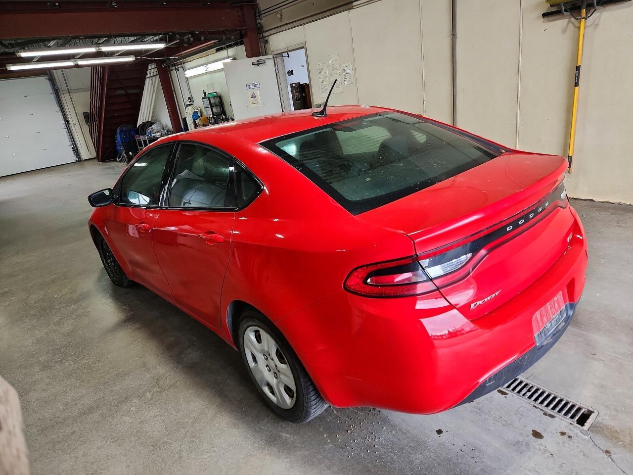 2016 Dodge Dart Se - zdjęcie 2