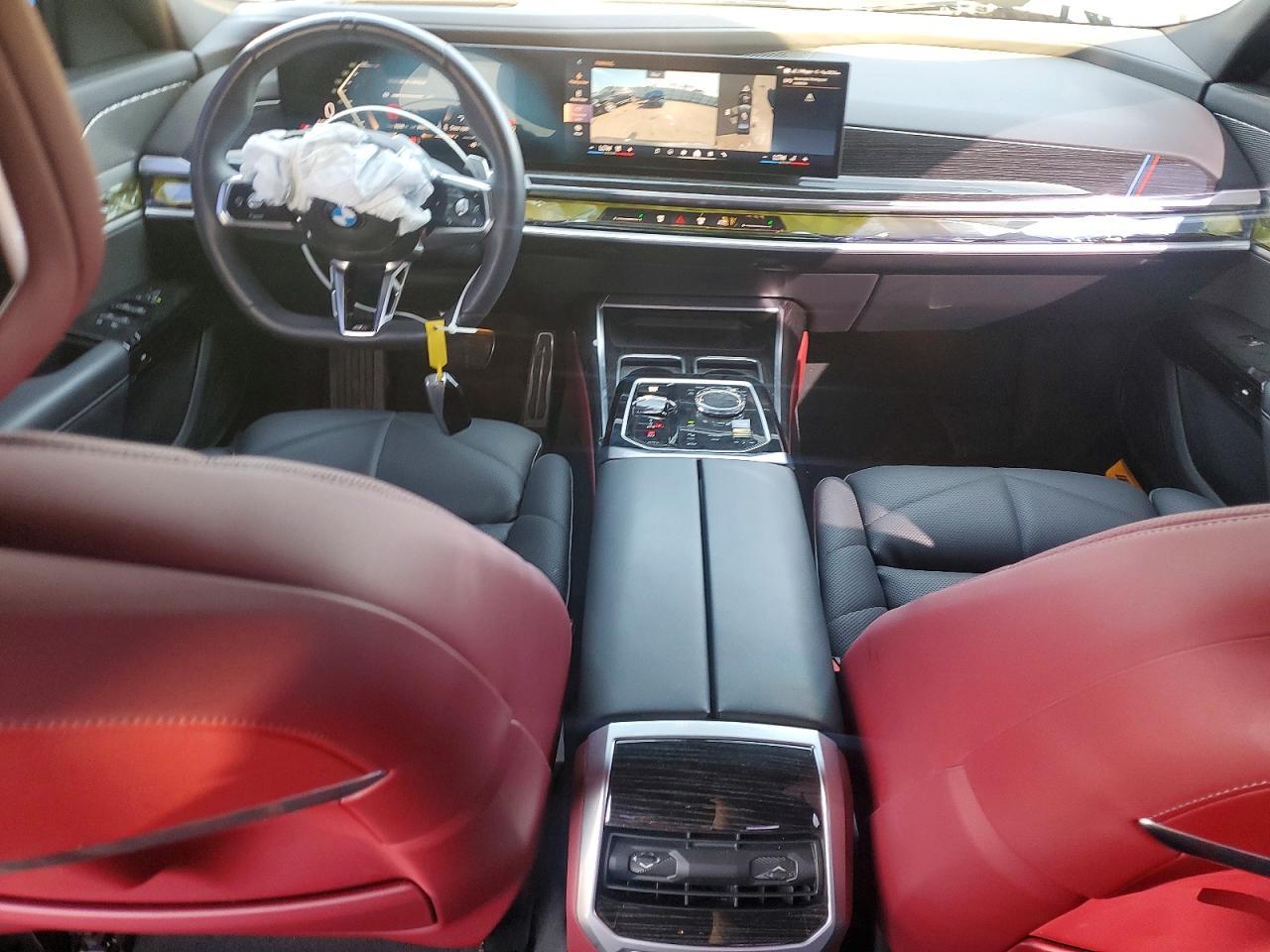 2025 BMW 740 I - zdjęcie 8