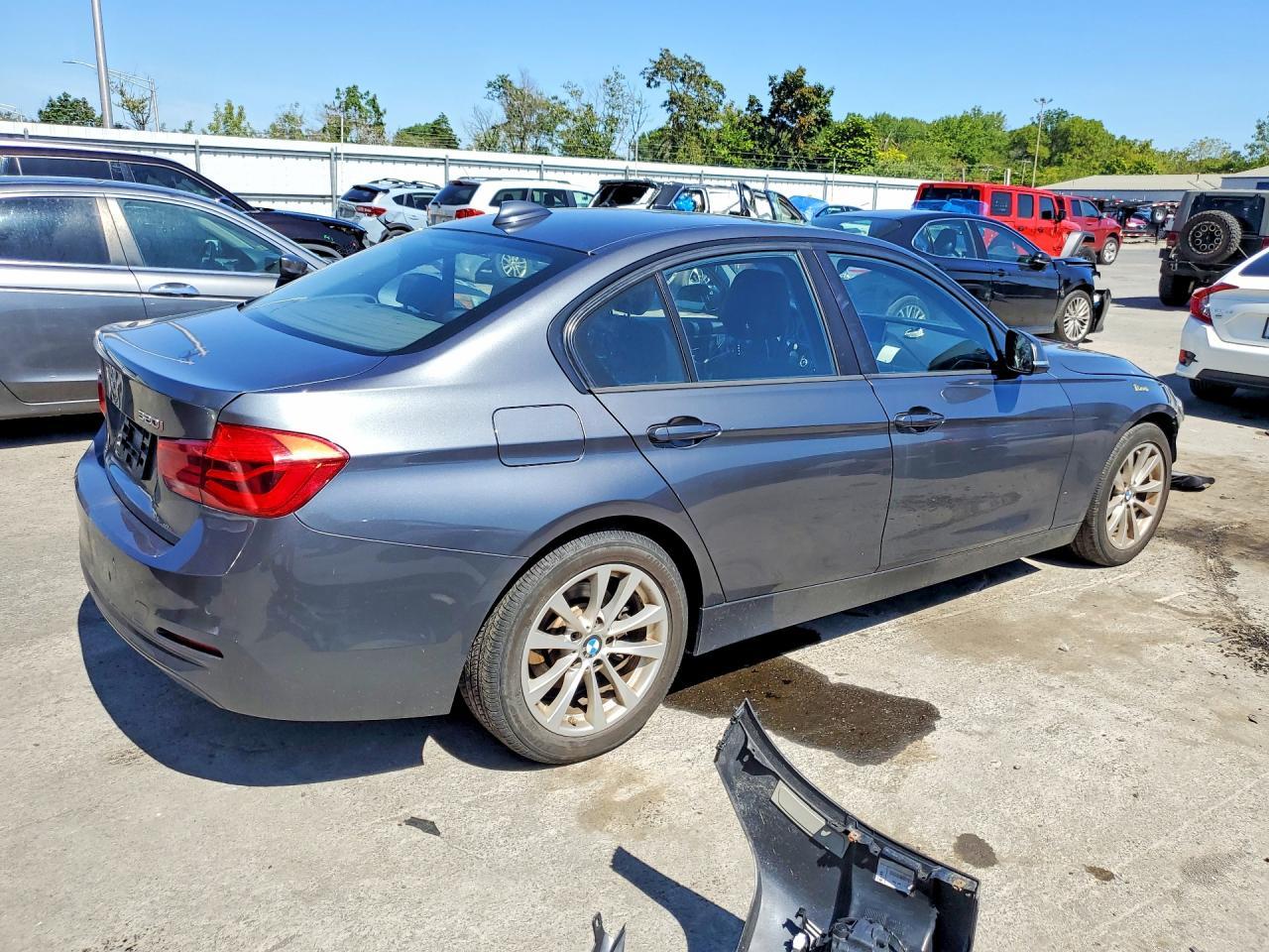 2018 BMW Seria 3 320i - zdjęcie 3