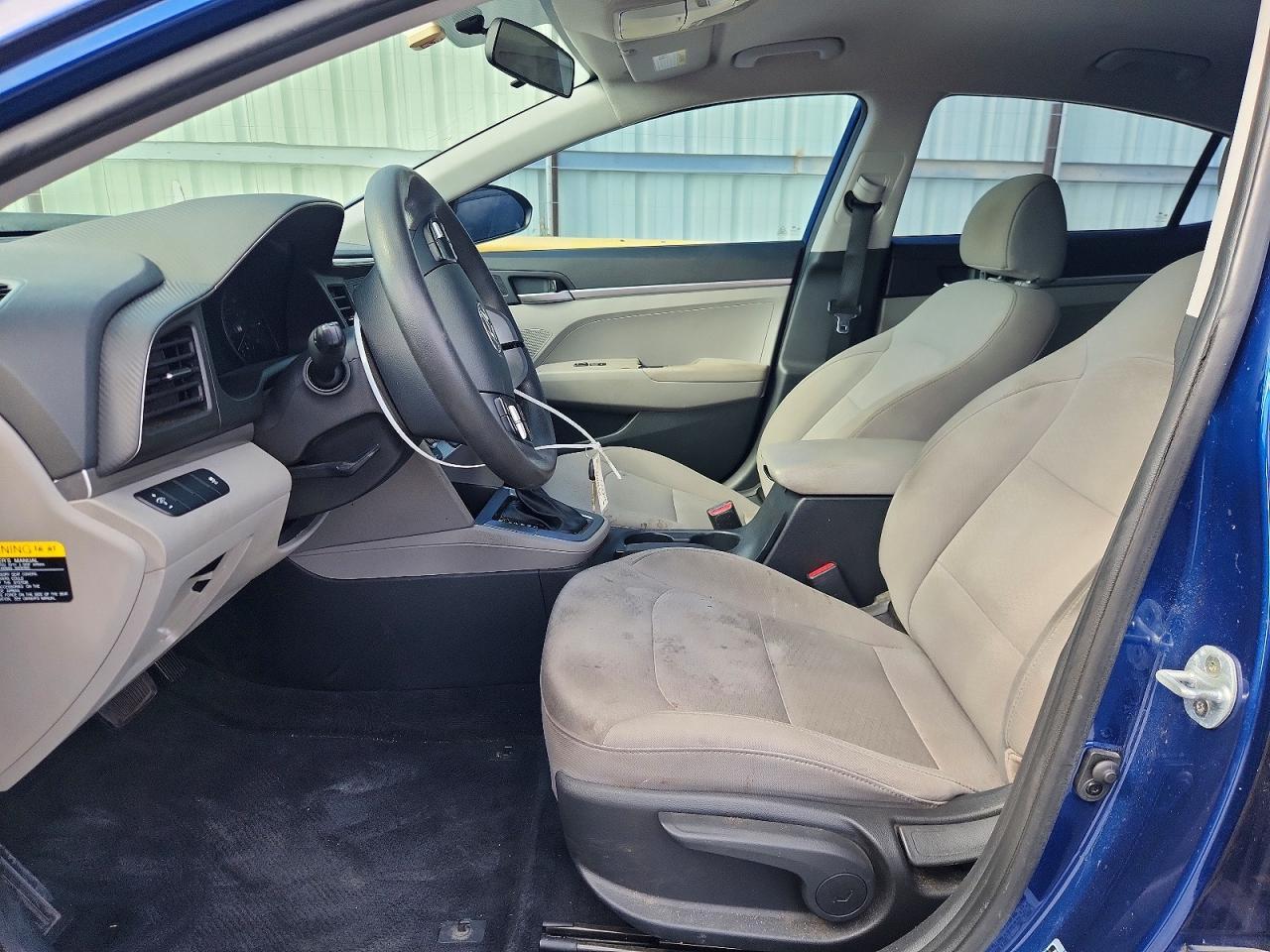 2019 Hyundai Elantra - zdjęcie 7