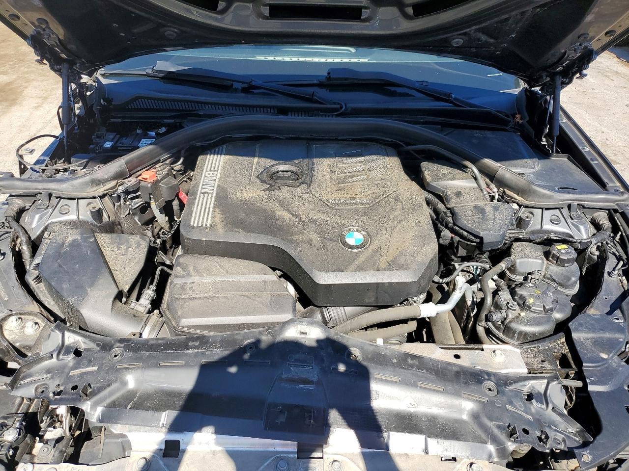 2020 BMW Seria 3 330i - zdjęcie 11