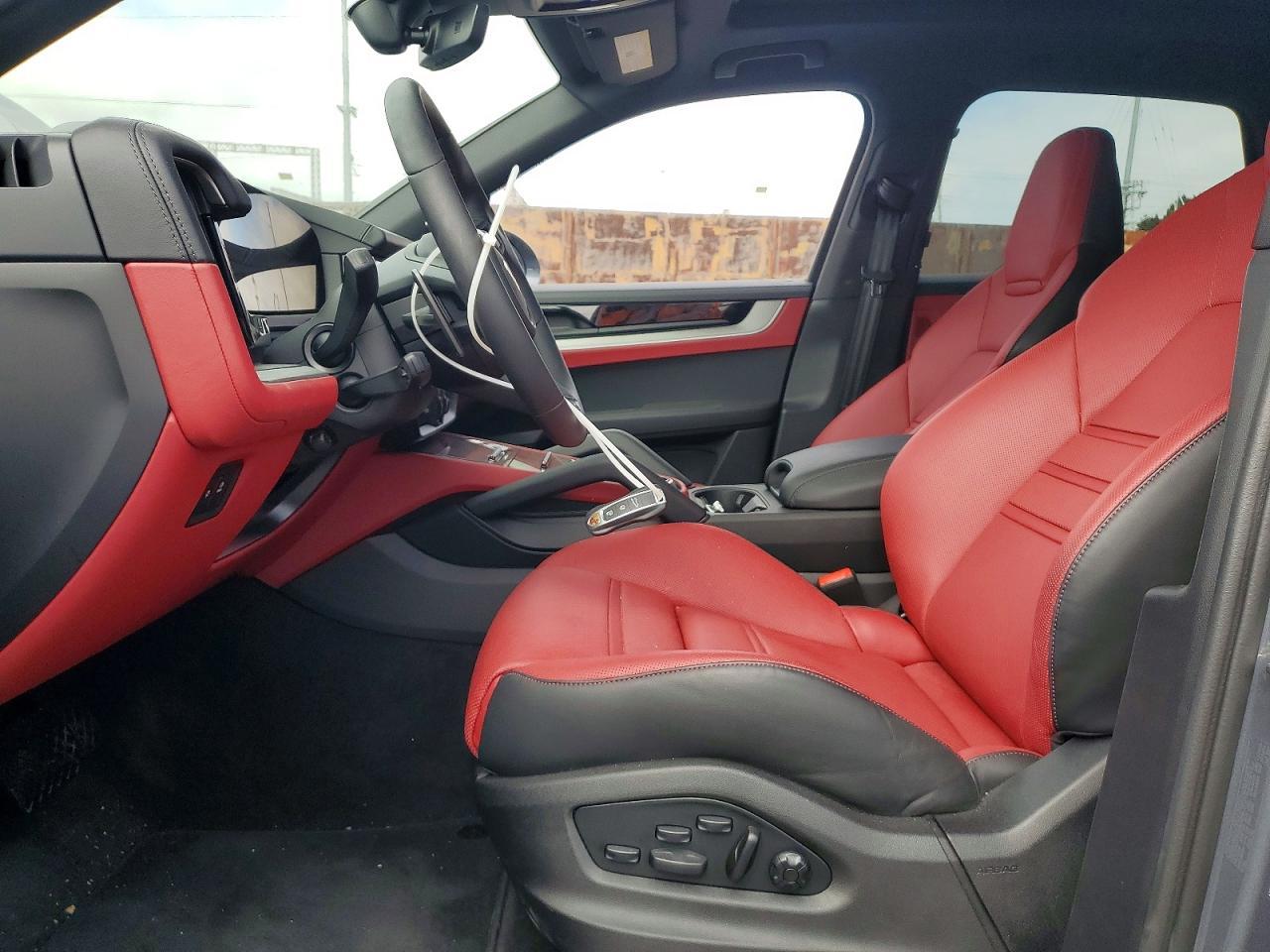 2026 Porsche Cayenne - zdjęcie 7