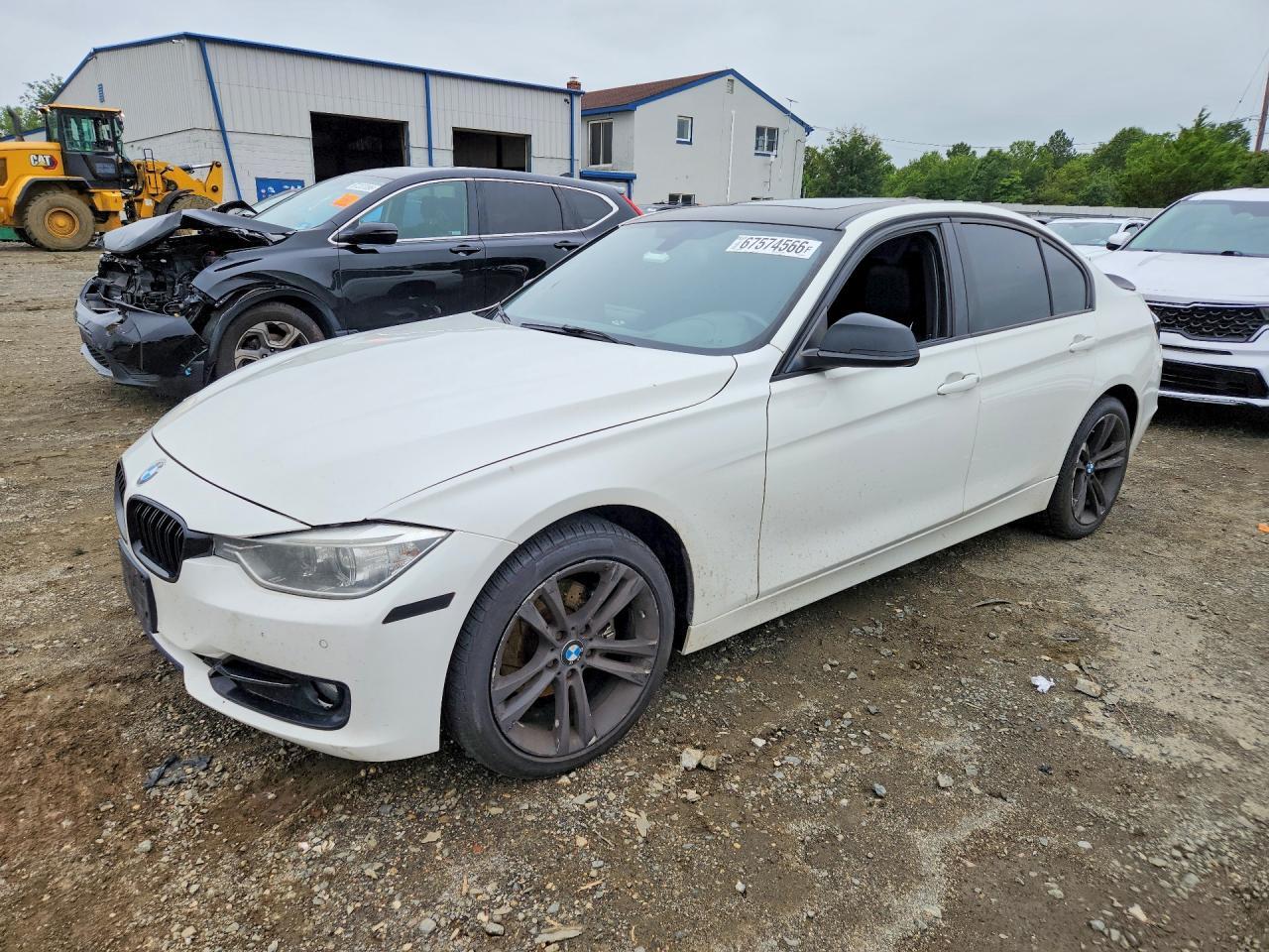2013 BMW Seria 3 328i - zdjęcie główne