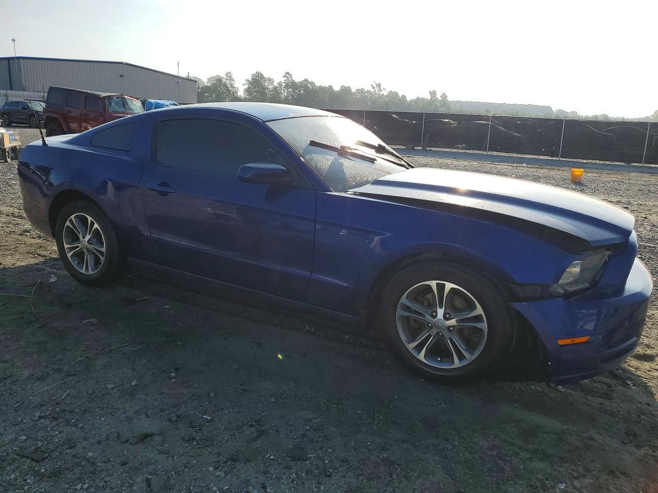 2014 Ford Mustang - zdjęcie 4