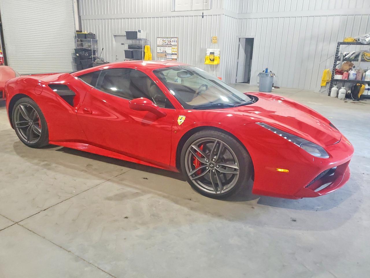 2016 Ferrari 488 Gtb - zdjęcie 4