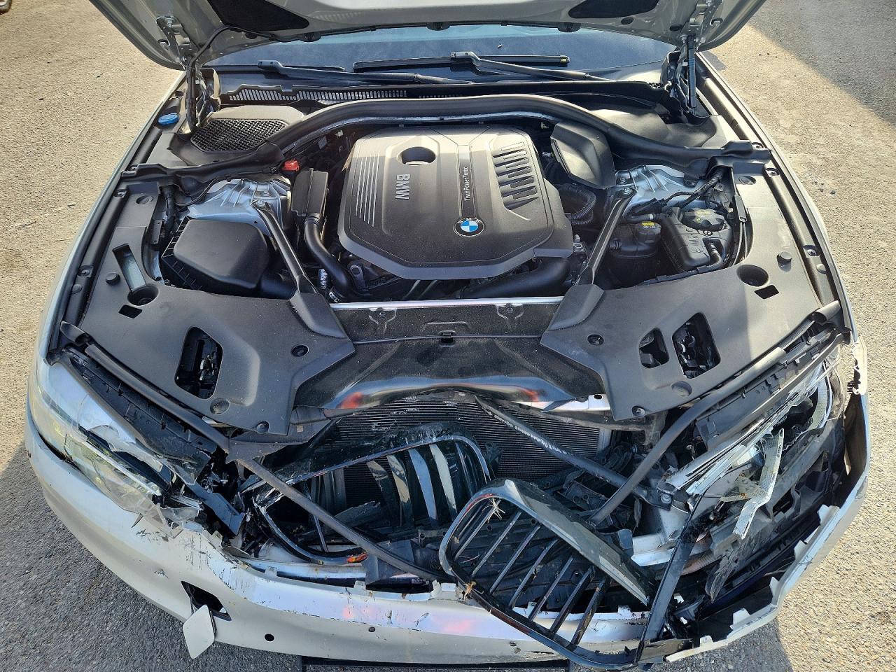 2017 BMW Seria 5 540i - zdjęcie 11