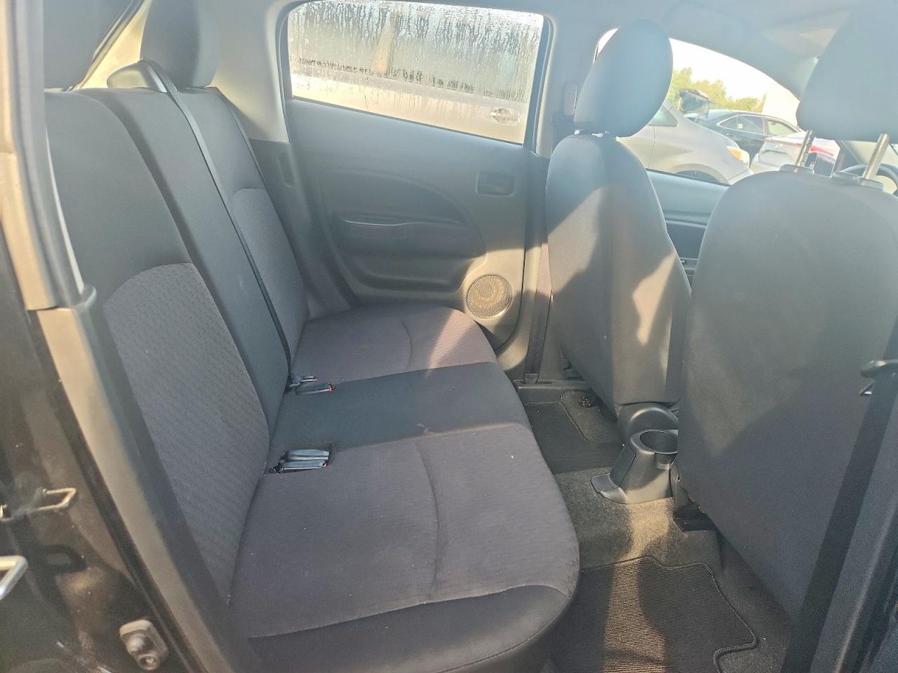 2019 Mitsubishi Mirage Es - zdjęcie 10