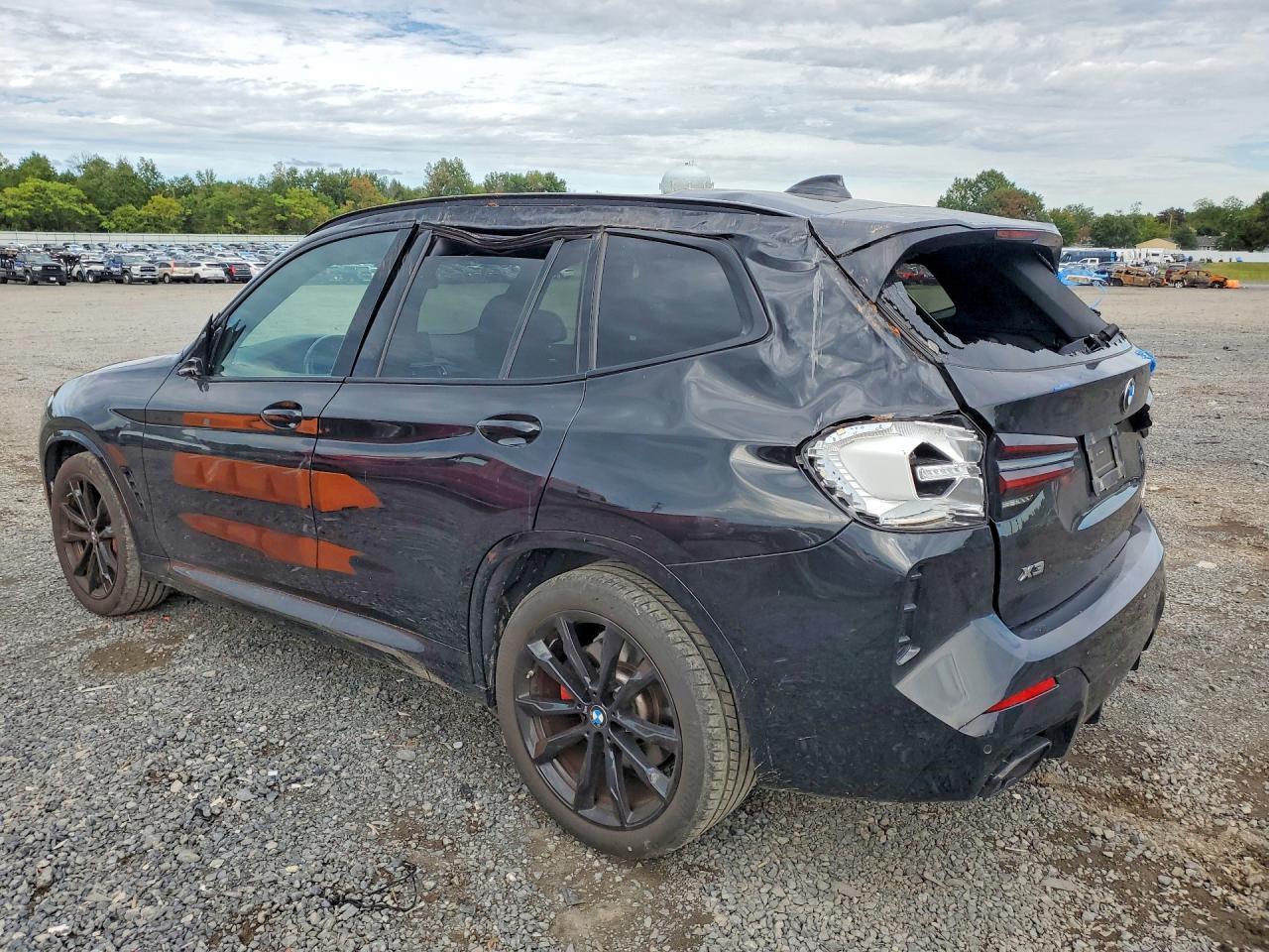 2024 BMW X3 M40I - zdjęcie 2