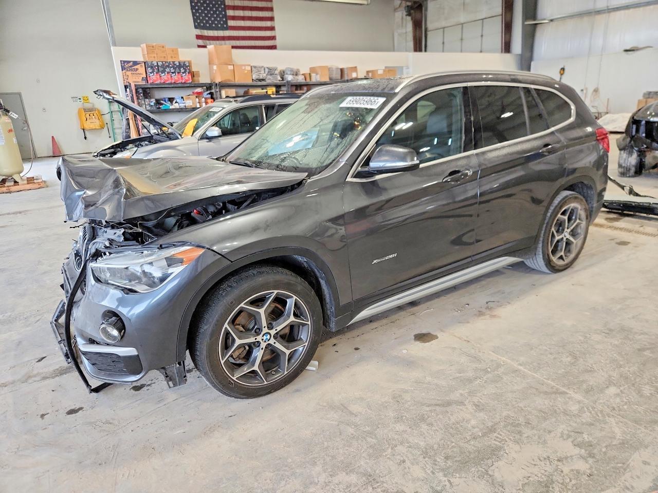 2016 BMW X1 xDrive28I - zdjęcie główne
