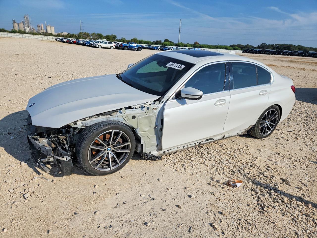 2021 BMW 330I - zdjęcie główne