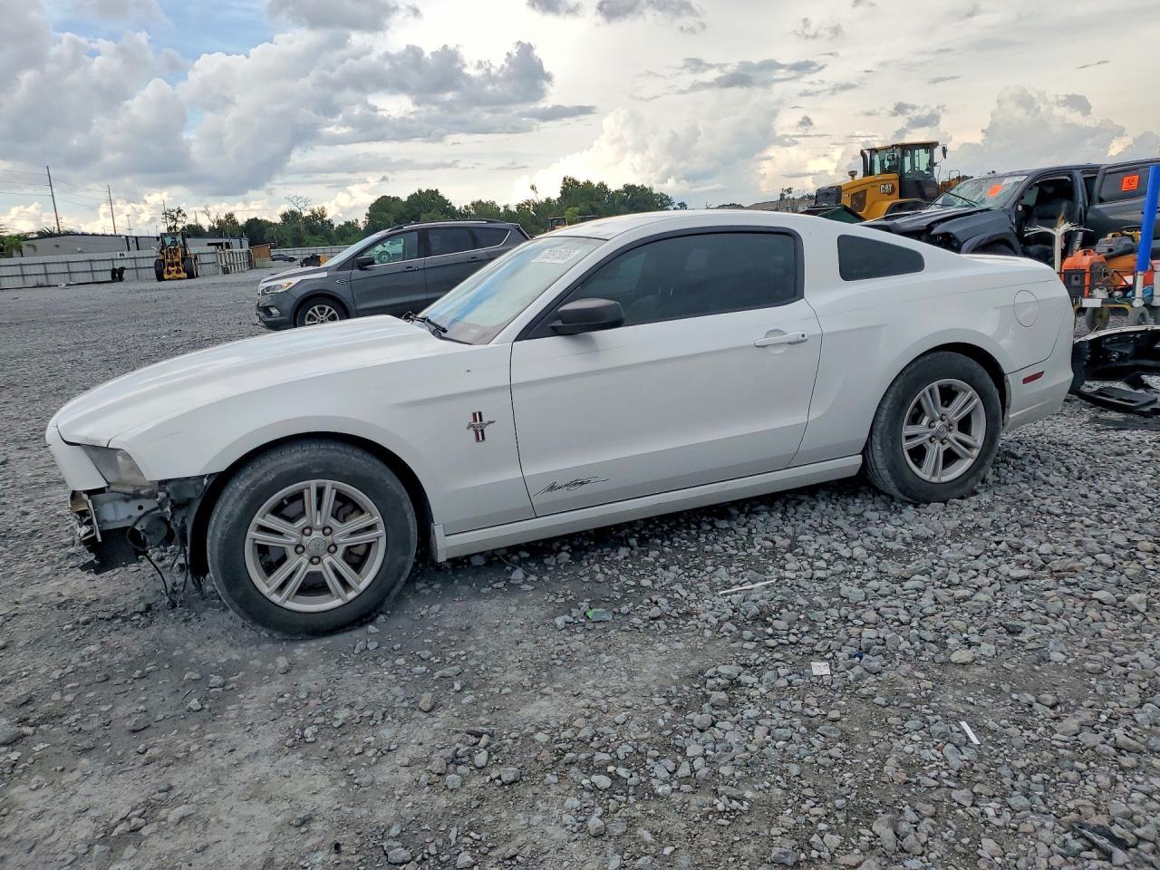2014 Ford Mustang - zdjęcie główne