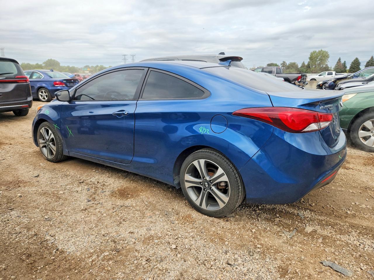 2014 Hyundai Elantra Coupe Base - zdjęcie 2