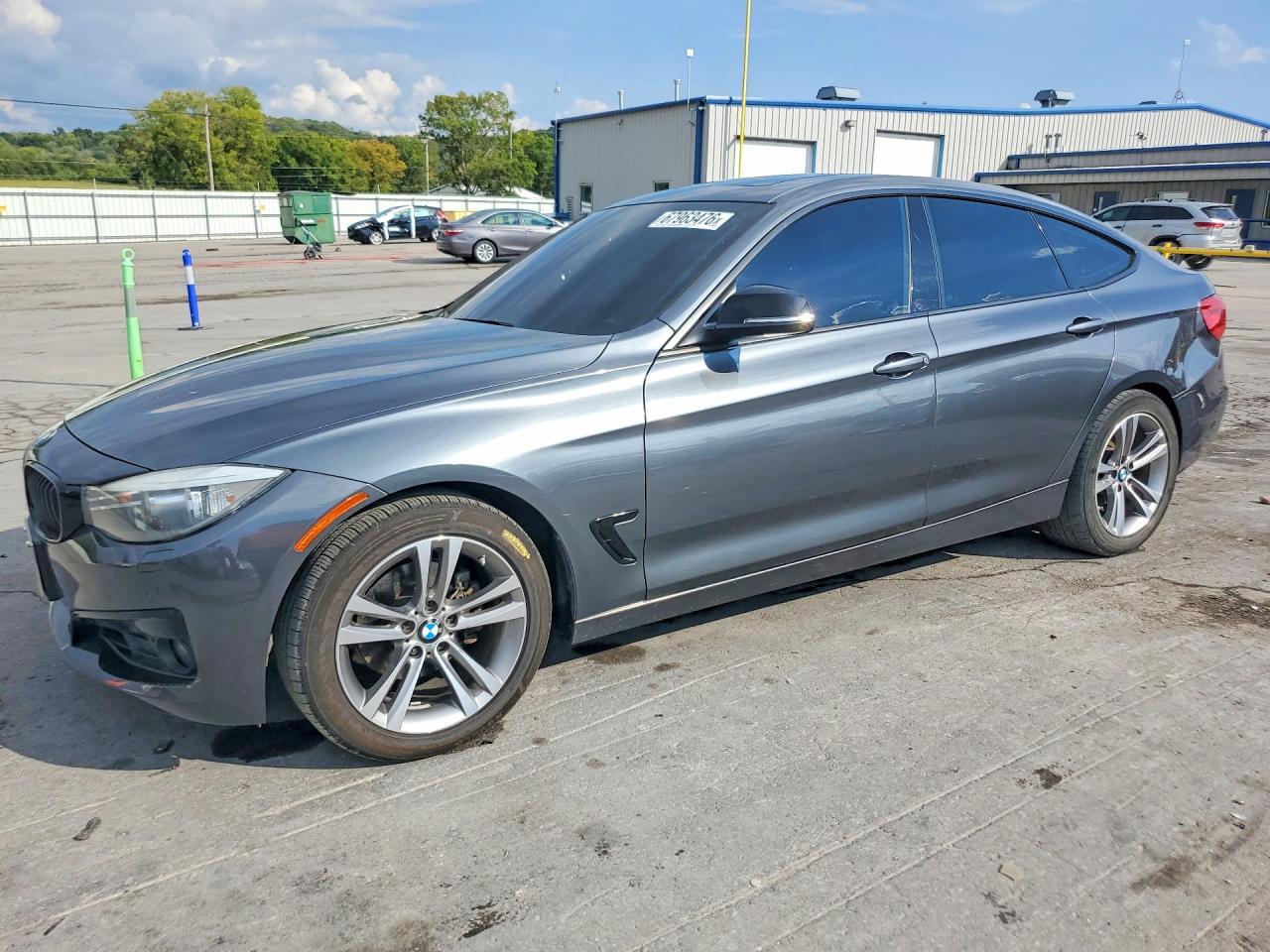 2015 BMW Seria 3 328i - zdjęcie główne