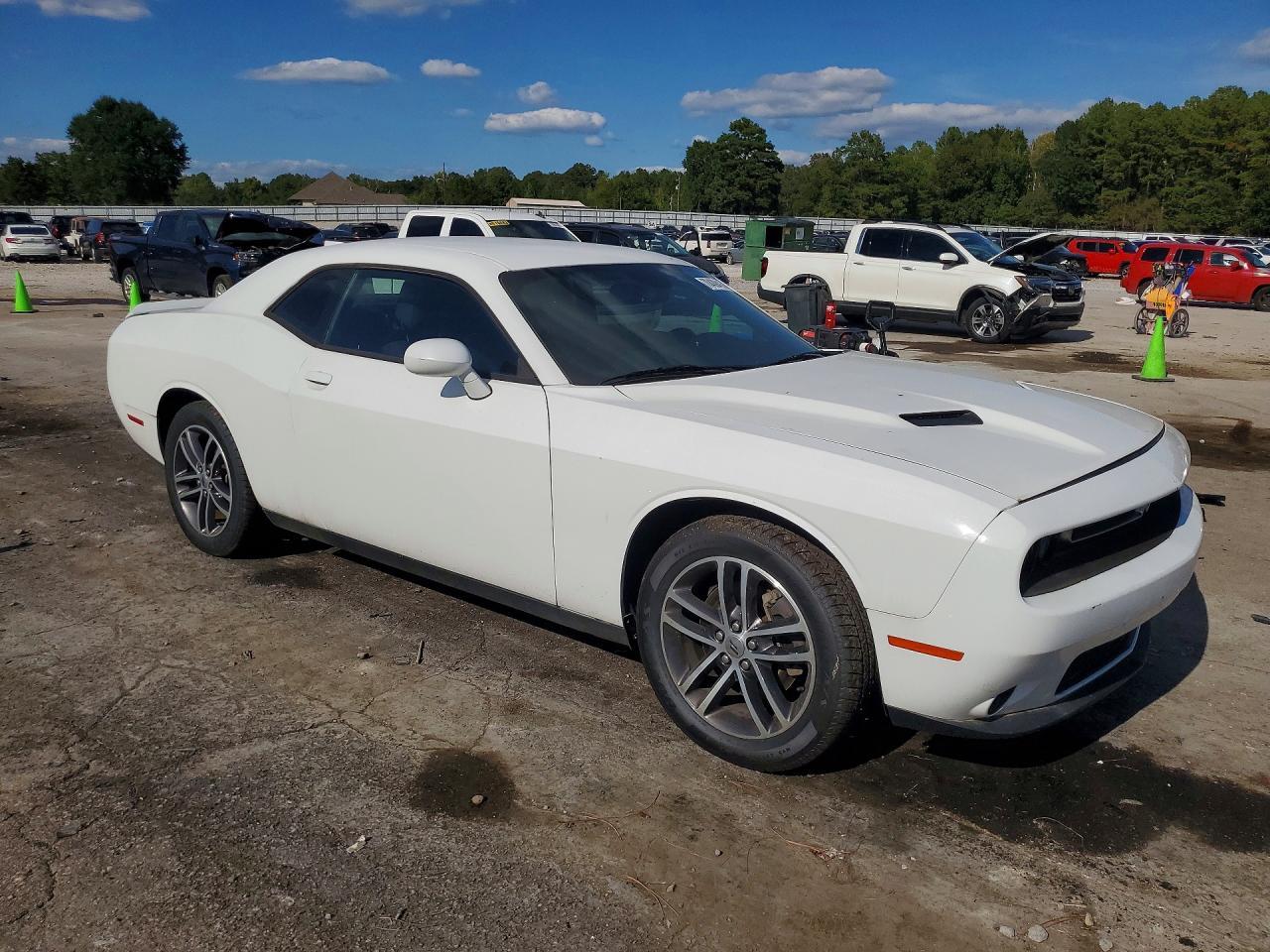 2019 Dodge Challenger Sxt - zdjęcie 4