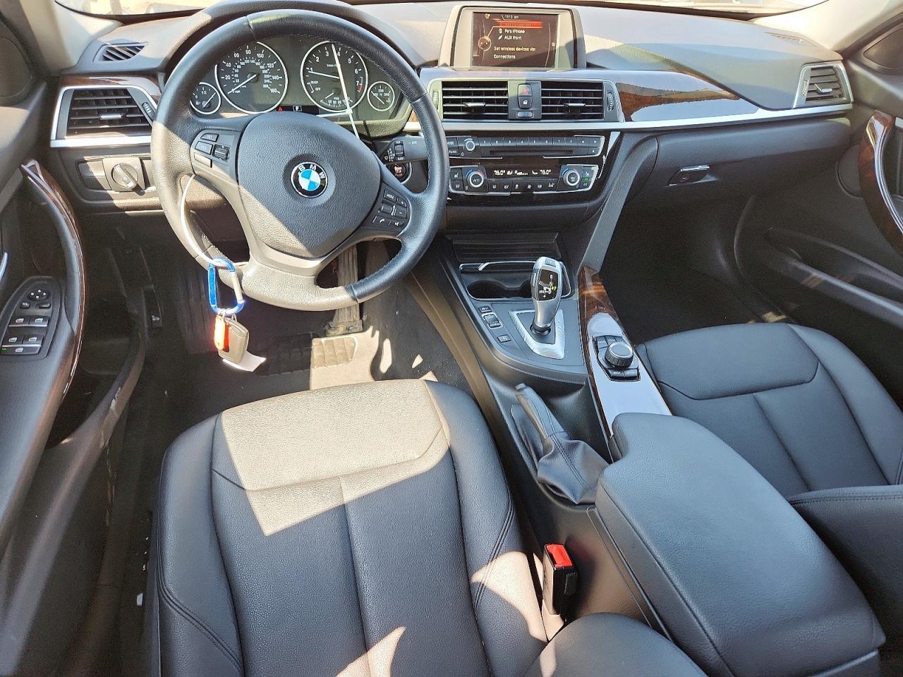 2017 BMW Seria 3 320i - zdjęcie 8