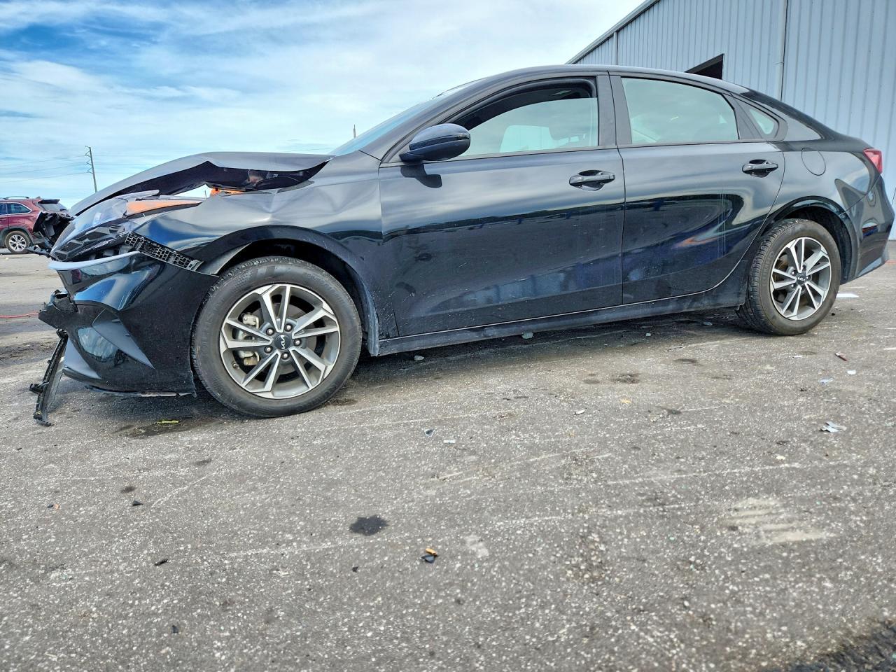 2024 Kia Forte Lxs - zdjęcie główne