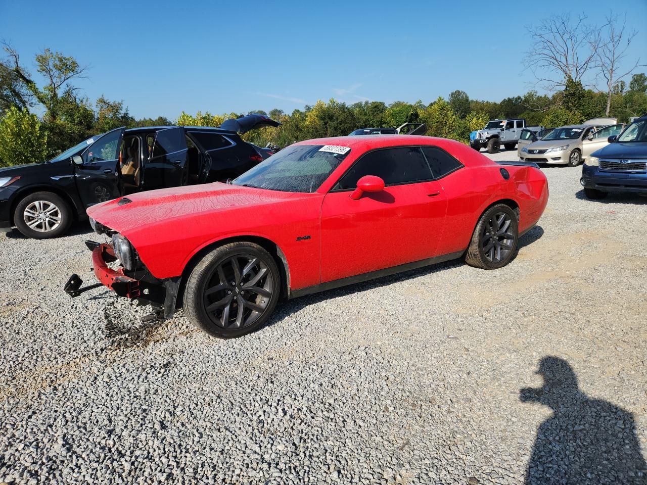 2023 Dodge Challenger R/T - zdjęcie główne