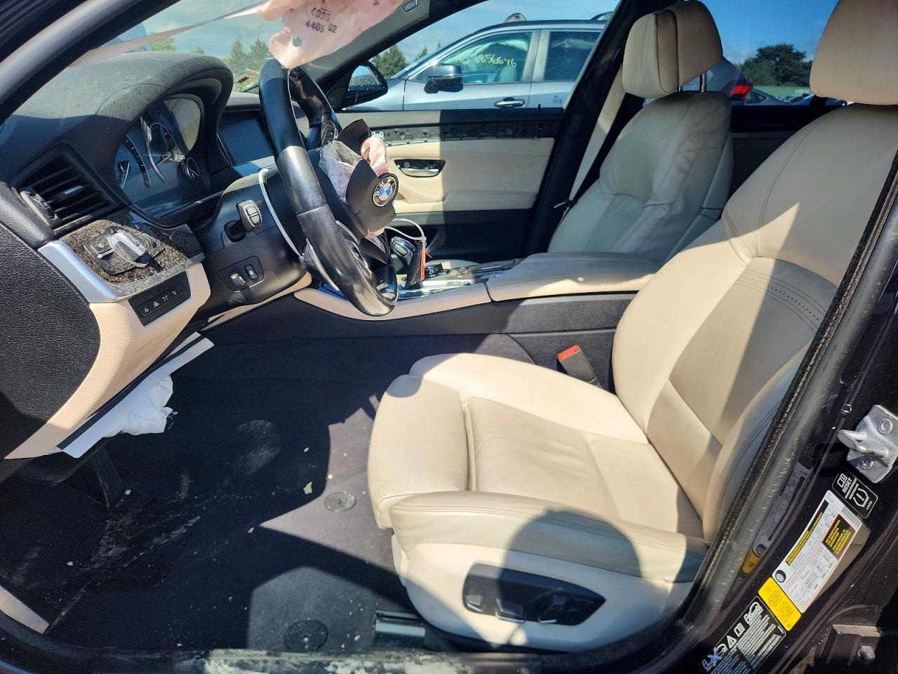 2014 BMW Seria 5 550i - zdjęcie 7