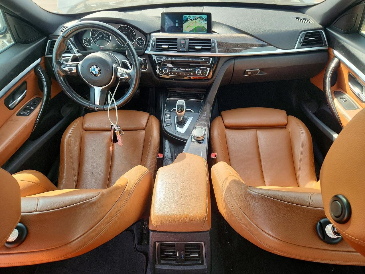 2017 BMW Seria 3 330i - zdjęcie 8