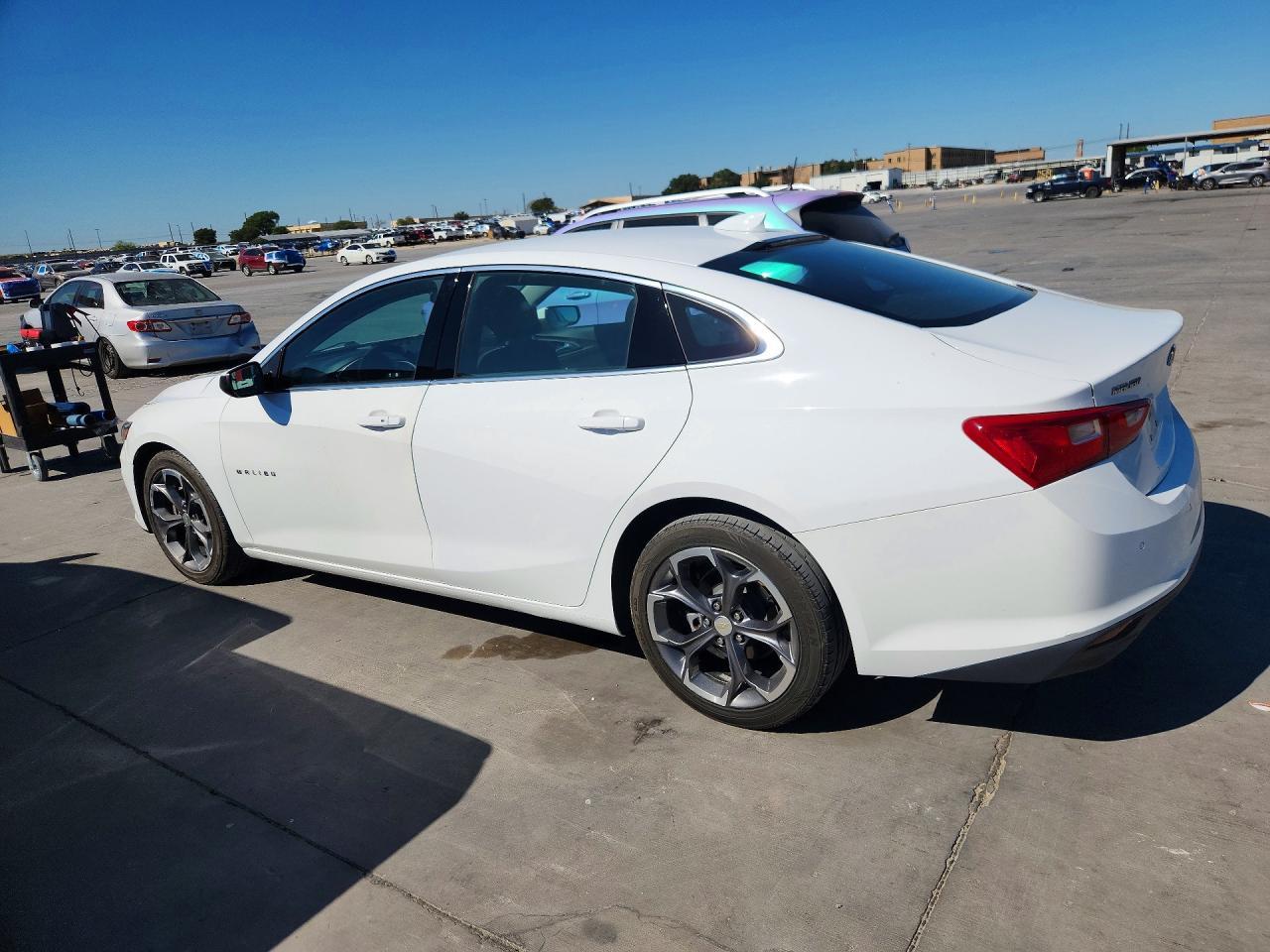 2023 Chevrolet Malibu Lt - zdjęcie 2