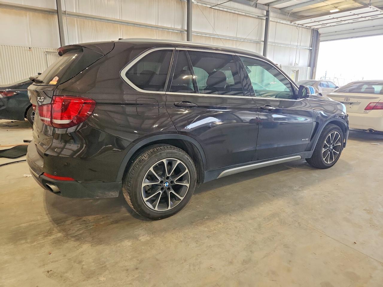 2016 BMW X5 xDrive35I - zdjęcie 3