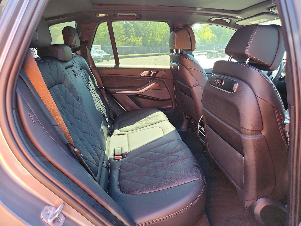 2024 BMW X5 xDrive40I - zdjęcie 11