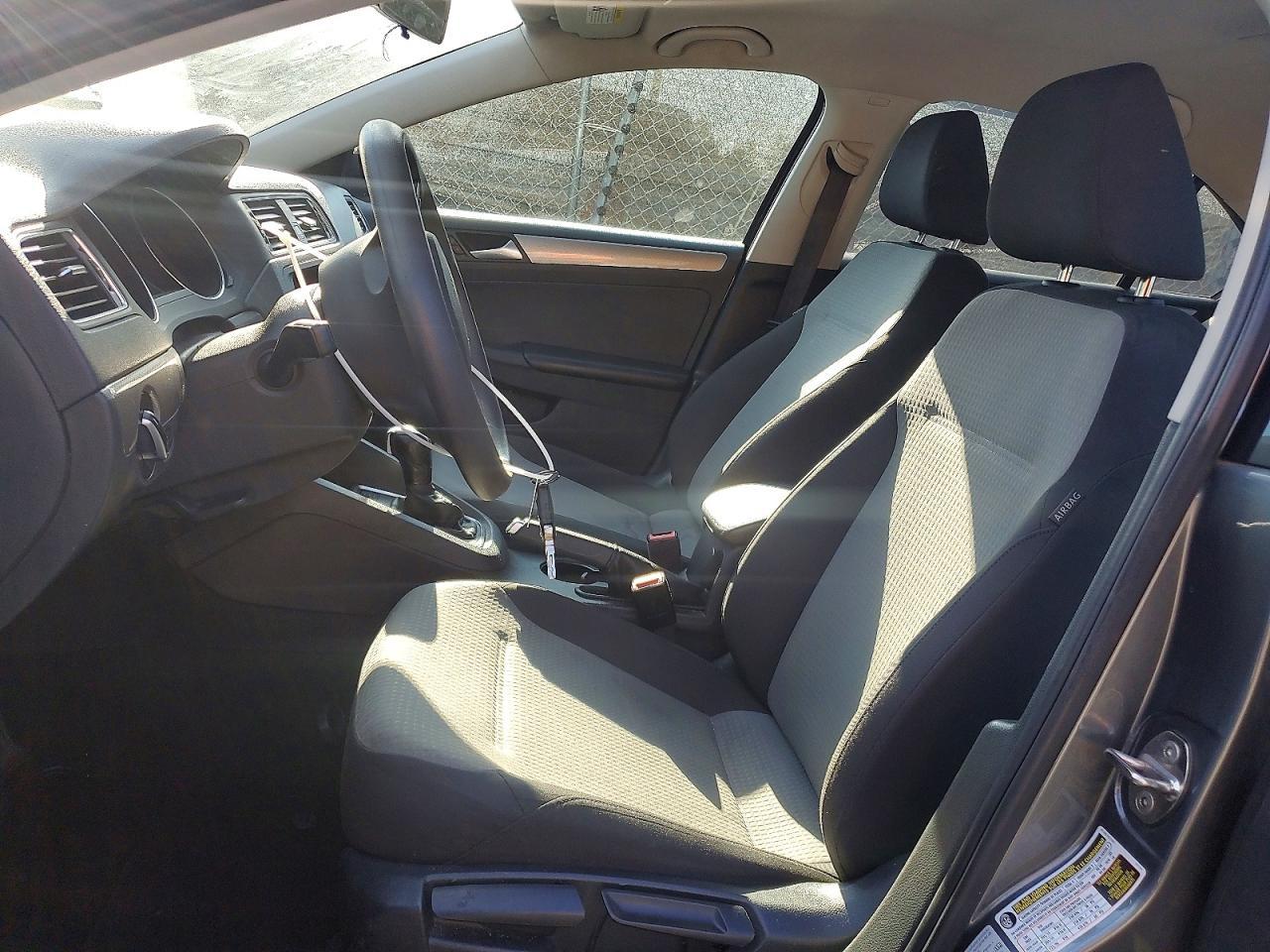 2017 Volkswagen Jetta S - zdjęcie 7
