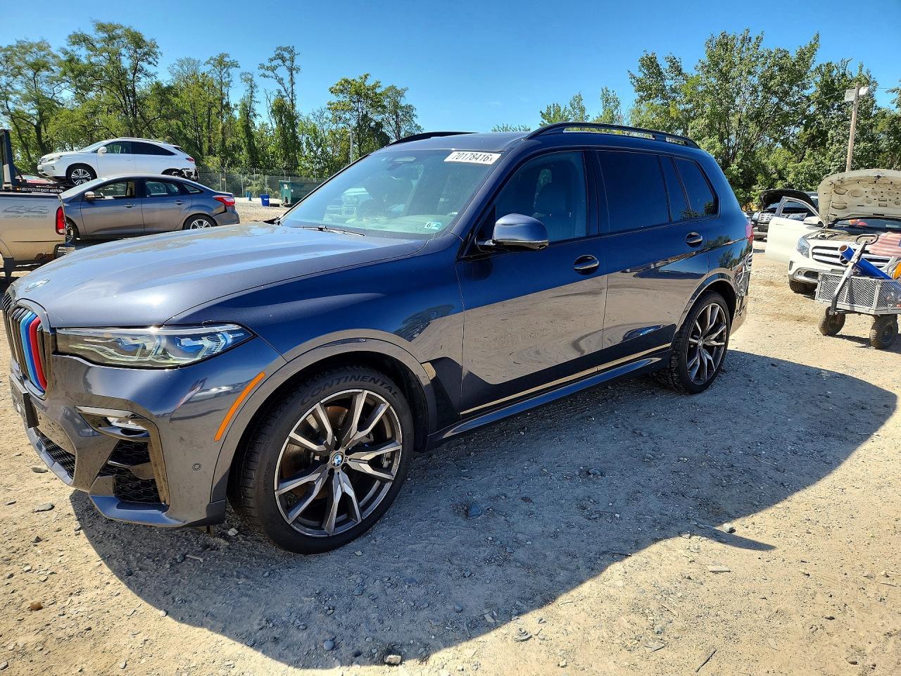 2021 BMW X7 M50I - zdjęcie główne