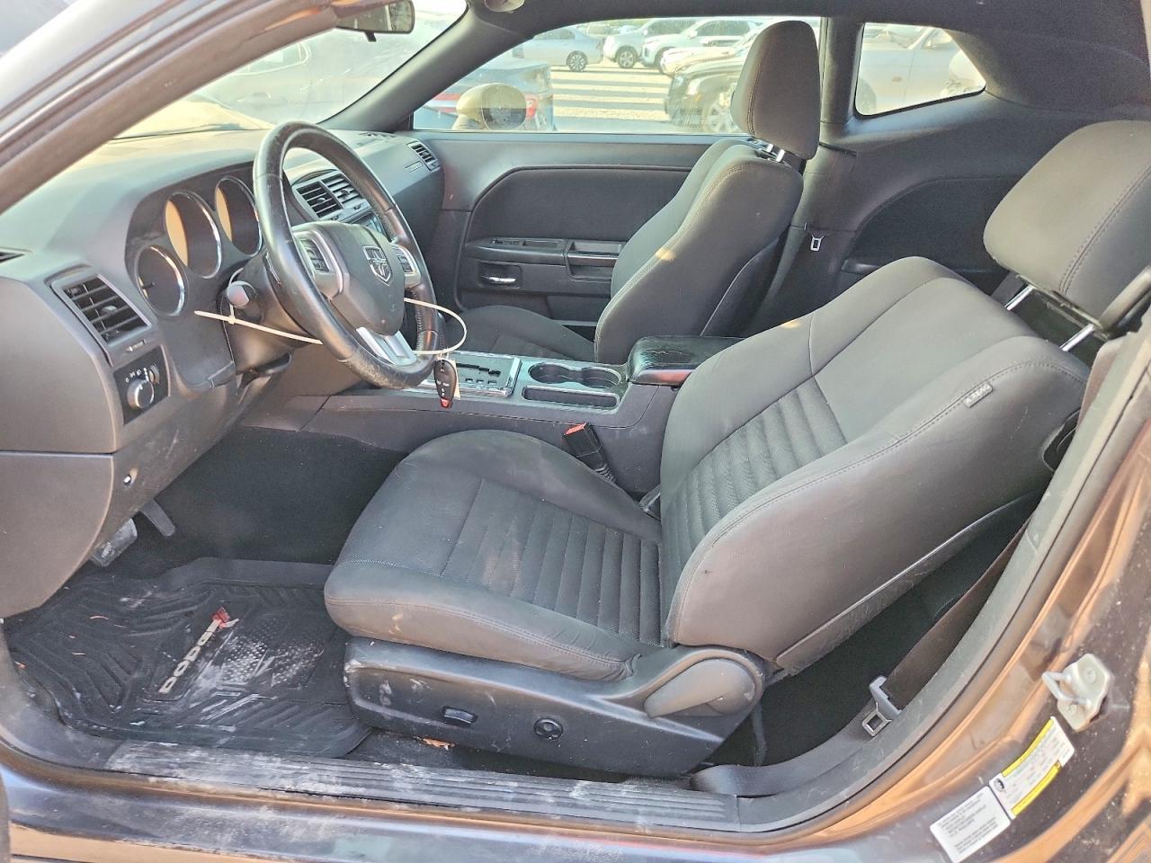 2014 Dodge Challenger Sxt - zdjęcie 7