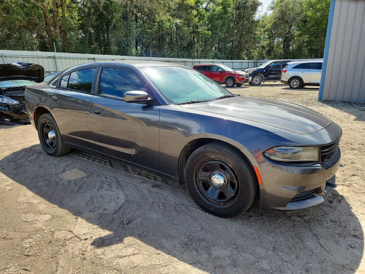2019 Dodge Charger Police - zdjęcie 4