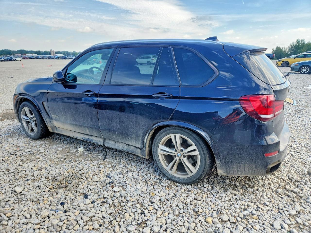 2015 BMW X5 xDrive50I - zdjęcie 2