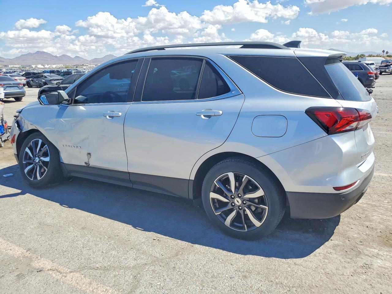 2022 Chevrolet Equinox Lt - zdjęcie 2
