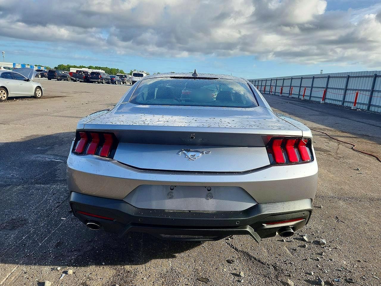 2026 Ford Mustang - zdjęcie 6