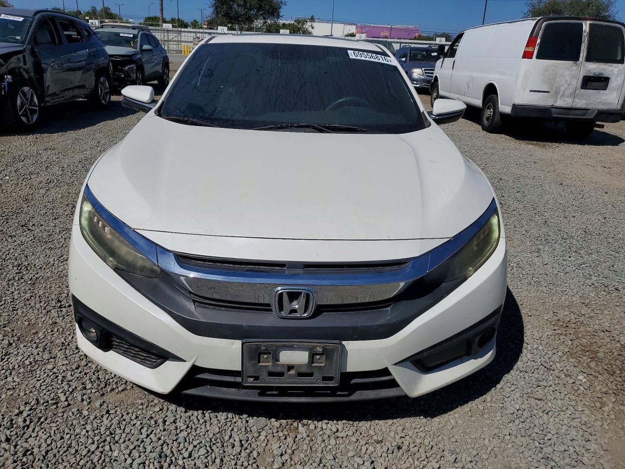 2017 Honda Civic Touring - zdjęcie 5