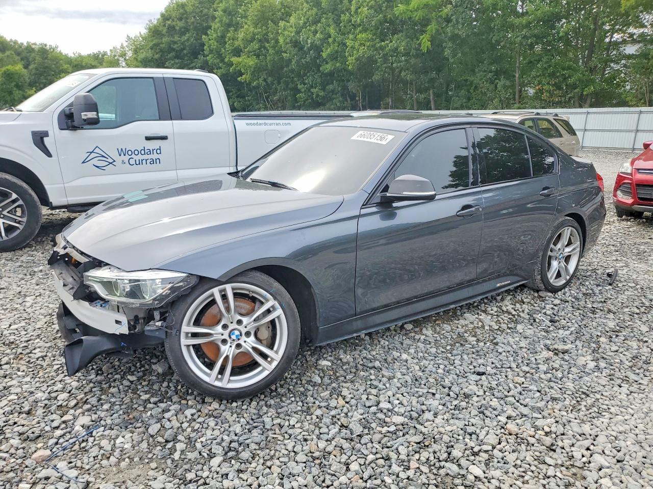 2017 BMW Seria 3 340i - zdjęcie główne