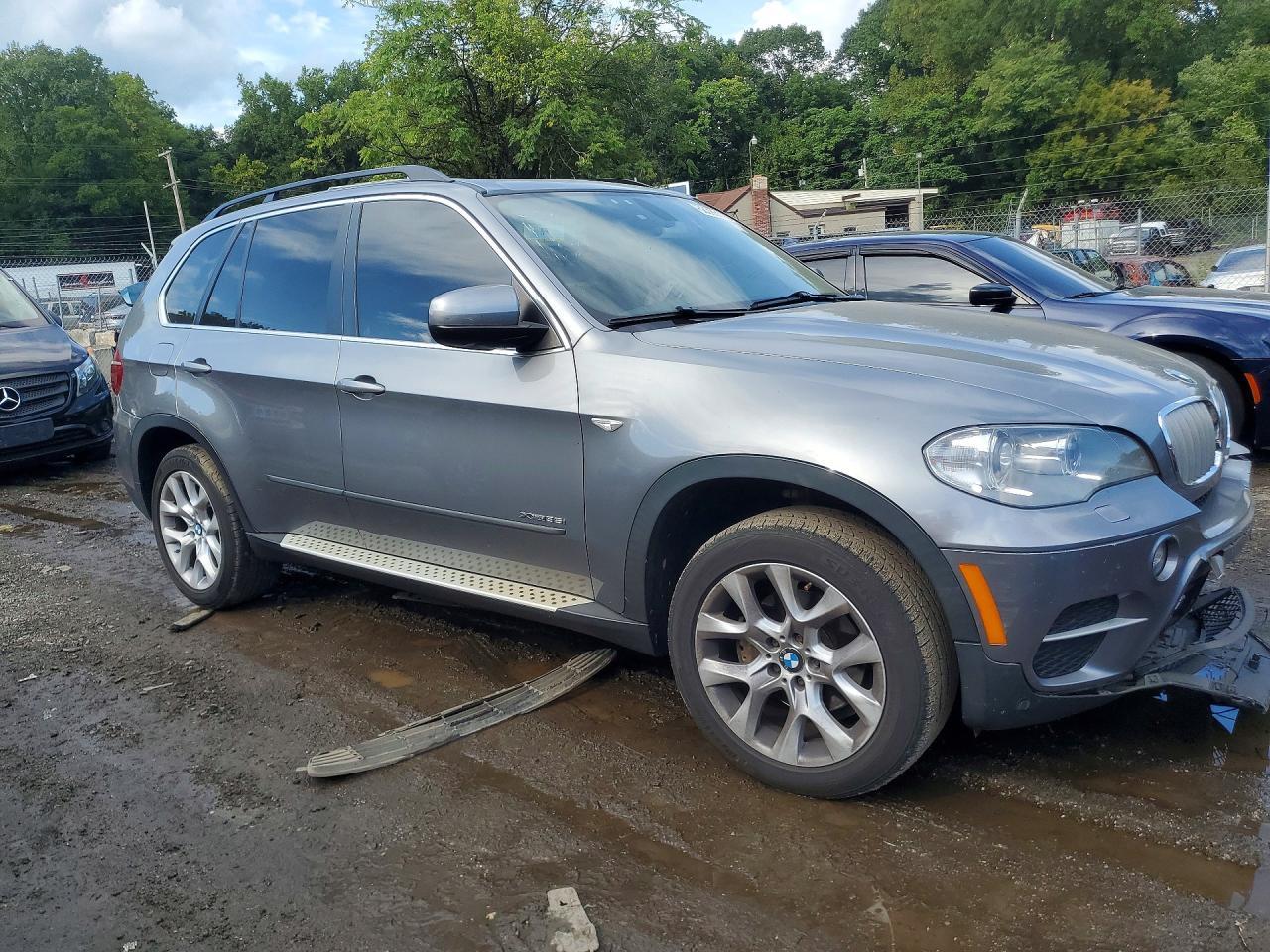 2013 BMW X5 xDrive35I - zdjęcie 4