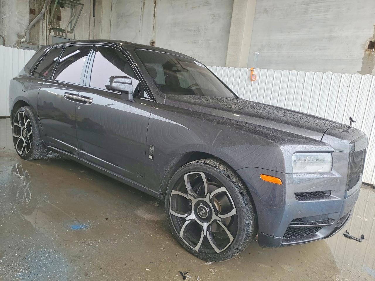 2021 Rolls-Royce Cullinan Black Badge - zdjęcie 4