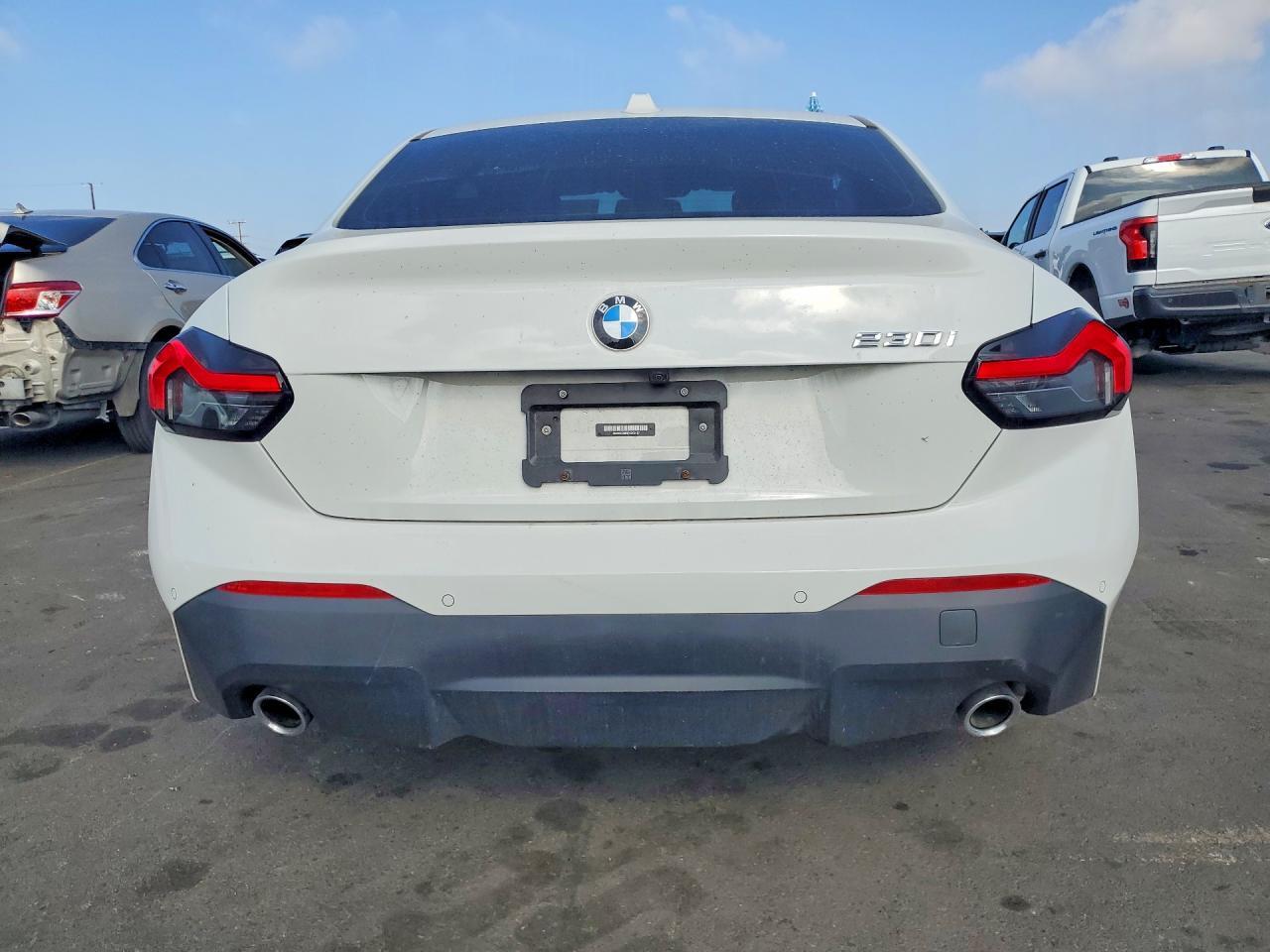 2023 BMW 230I - zdjęcie 6