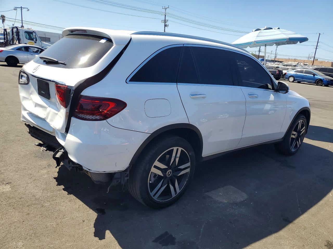 2020 Mercedes-Benz Glc 300 - zdjęcie 3
